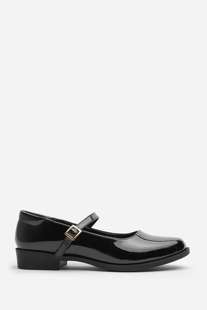 Pantofi clasici